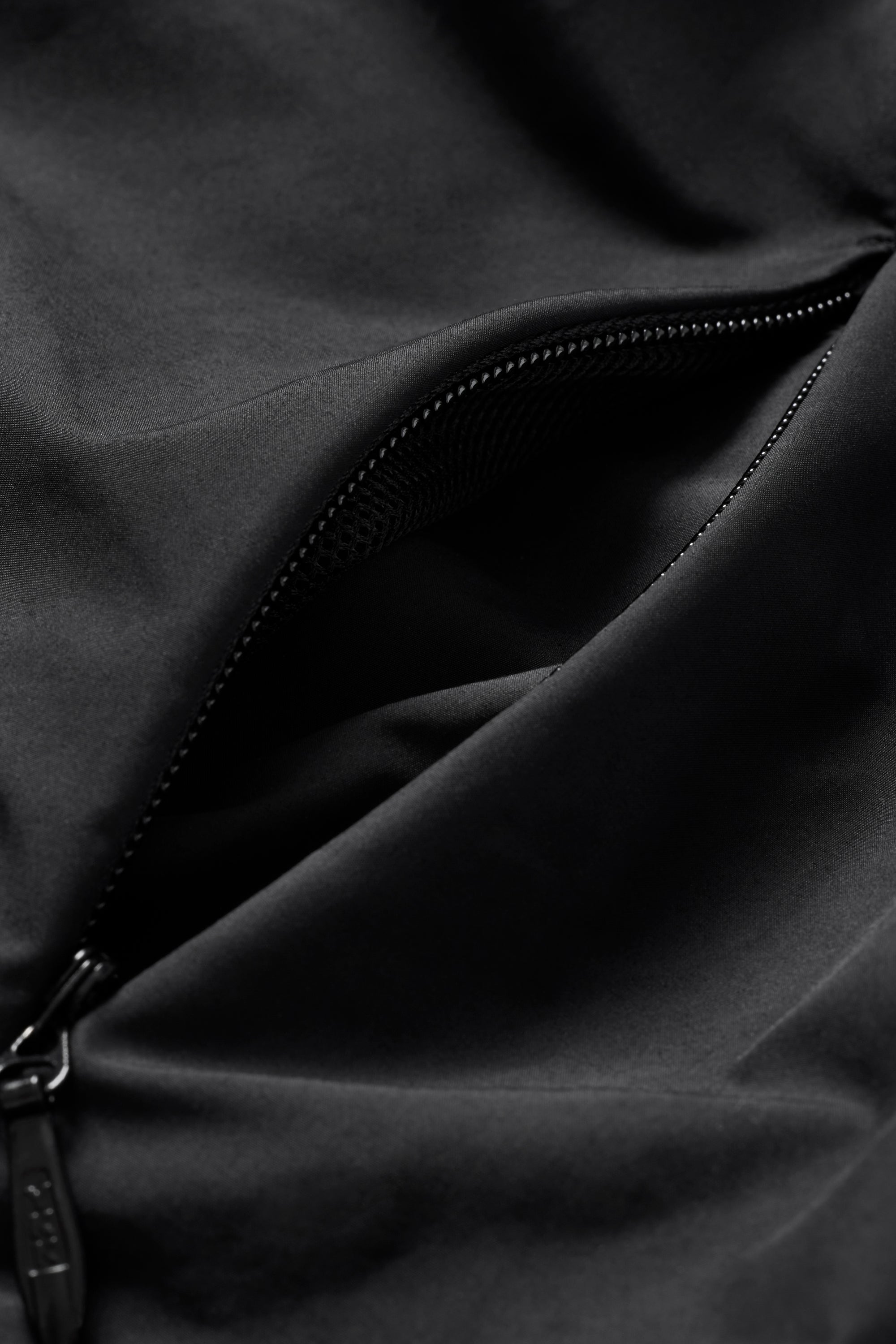 Windbreaker Top - Black